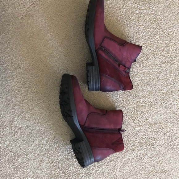 Earth Shoes - Waterproof boots